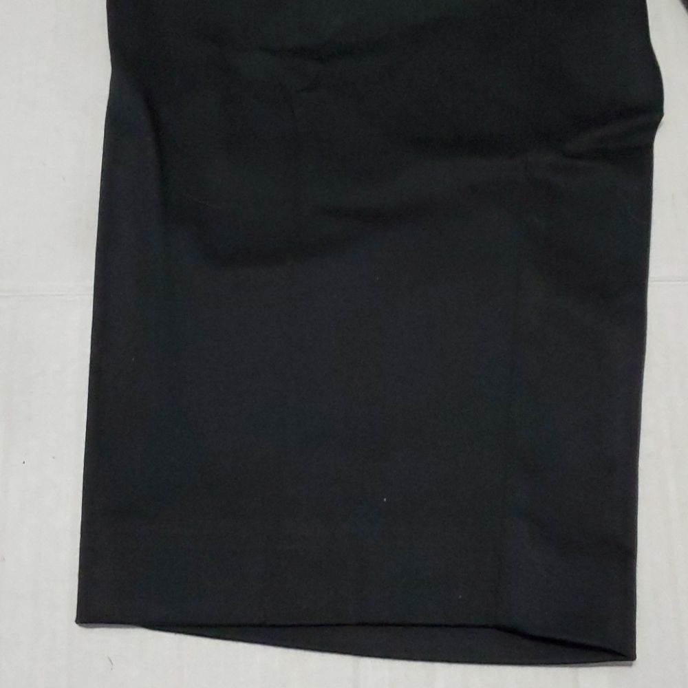 Saks Fifth Ave. 5/48 Retro Classic Essential Black Straight Leg Capri Pants 2 - Picture 4 of 10